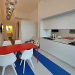 Carisan1 - 6 Min To Beach, Modern, Bright
