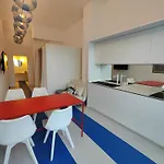 Carisan1 - 6 Min To Beach, Modern, Bright *