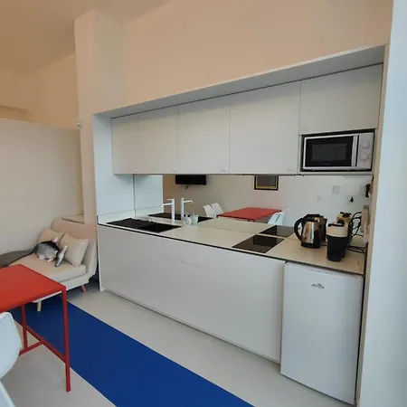 Apartment Carisan1 - 6 Min To Beach, Modern, Bright *