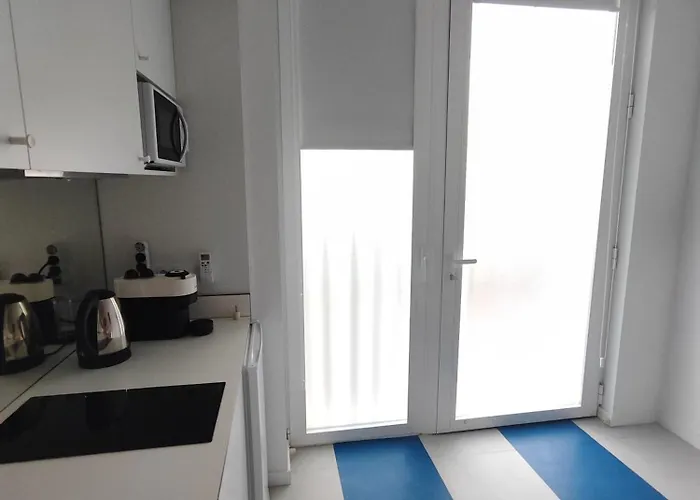 Apartamento Carisan1 - 6 Min To Beach, Modern, Bright