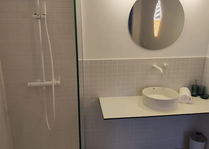 Carisan1 - 6 Min To Beach, Modern, Bright Apartamento Valencia