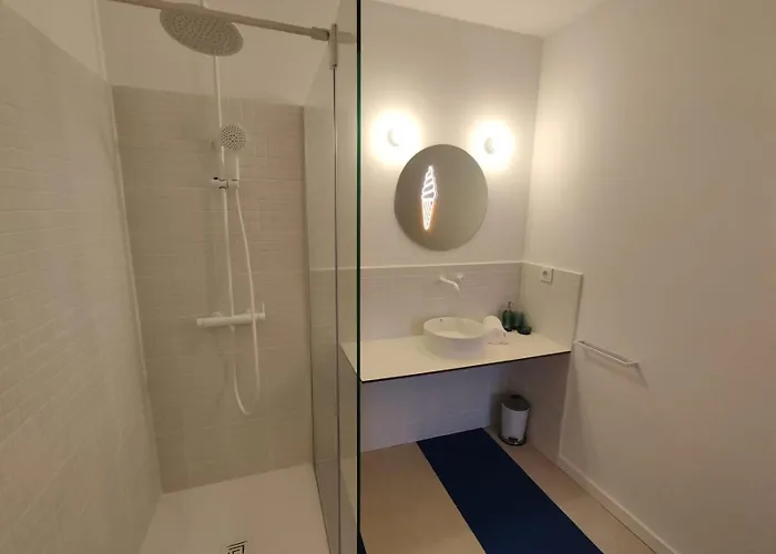 Carisan1 - 6 Min To Beach, Modern, Bright Apartamento
