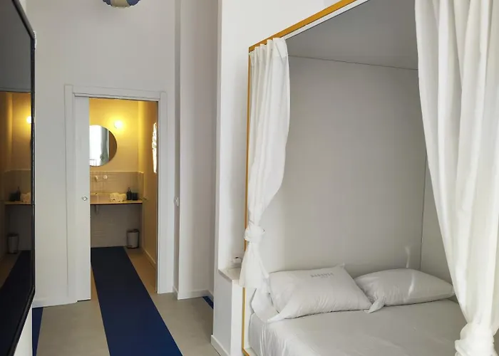 Carisan1 - 6 Min To Beach, Modern, Bright * Valencia