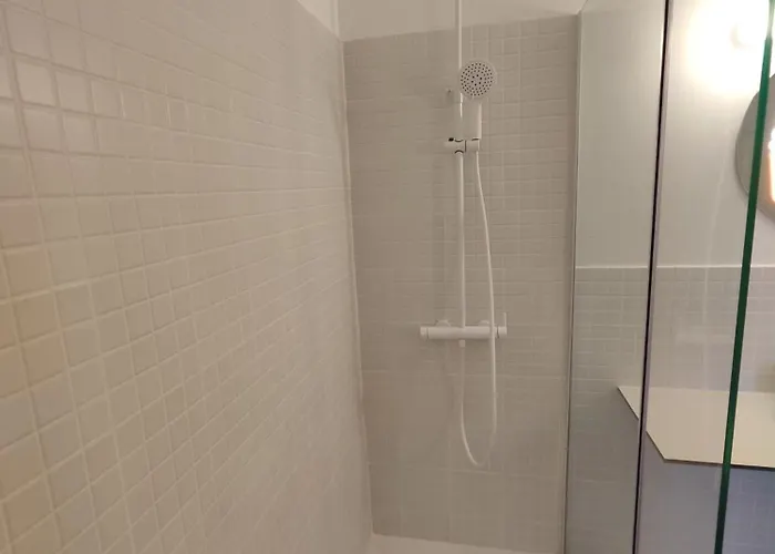 Apartamento Carisan1 - 6 Min To Beach, Modern, Bright *