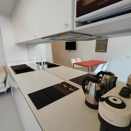 Carisan1 - 6 Min To Beach, Modern, Bright Apartamento