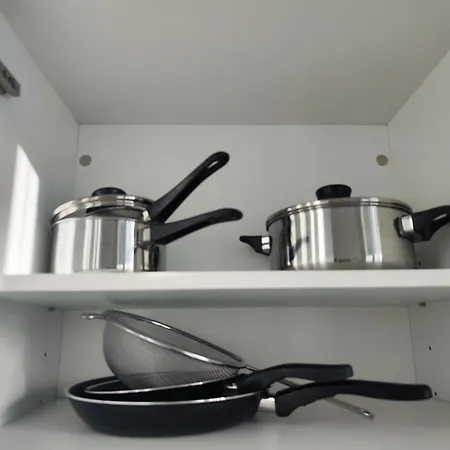 Apartamento Carisan1 - 6 Min To Beach, Modern, Bright